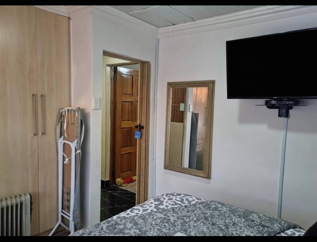 2 BEDROOM HOUSE FOR SALE IN SEBOKENG ZONE 11